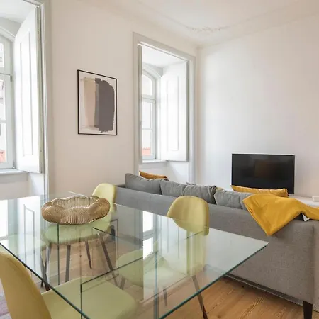 Fancy Downtown By Lovelystay