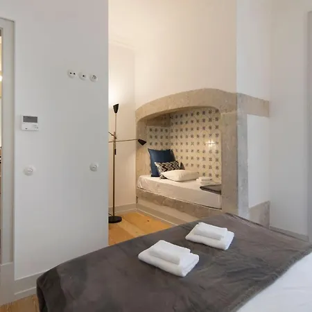 Lovelystay - Fancy In The Heart Of *