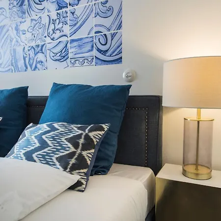 Lovelystay - Fancy In The Heart Of Lisbon