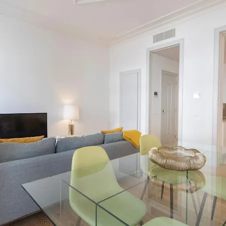 Lovelystay - Fancy In The Heart Of Apartment