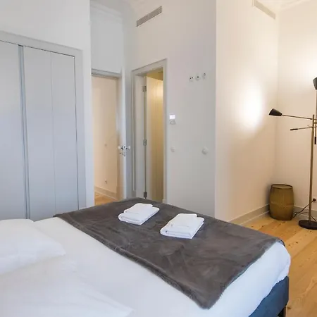 Lovelystay - Fancy In The Heart Of Apartment